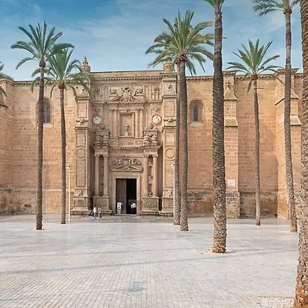 Slowhome Catedral Апартаменты Альмерия
